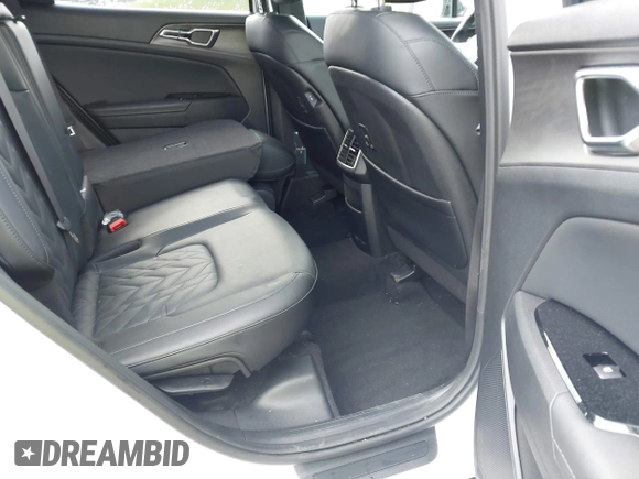 2023 Kia Sportage X-Pro Prestige z VIN 5XYK7CAF6PG135612, wystawiony jako IAAI lot #42244280 z przebiegiem 7 084 mil mil oraz . Historia ofert i sprzedaży dostępna na DreamBid. Obrazek 8.
