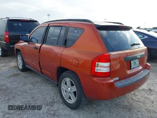 2008 Jeep Compass Sport with VIN 1J8FT47048D558171, listed as a IAAI auction lot 40563245 with 115,301 mi miles. Bid and sale history available at carsss.com. Image 3.