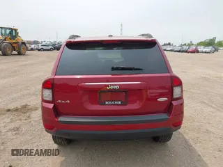 2016 Jeep Compass Latitude z VIN 1C4NJDEB8GD691172, wystawiony jako IAAI lot #42396044 z przebiegiem 172 012 mil mil oraz . Historia ofert i sprzedaży dostępna na DreamBid. Obrazek 16.