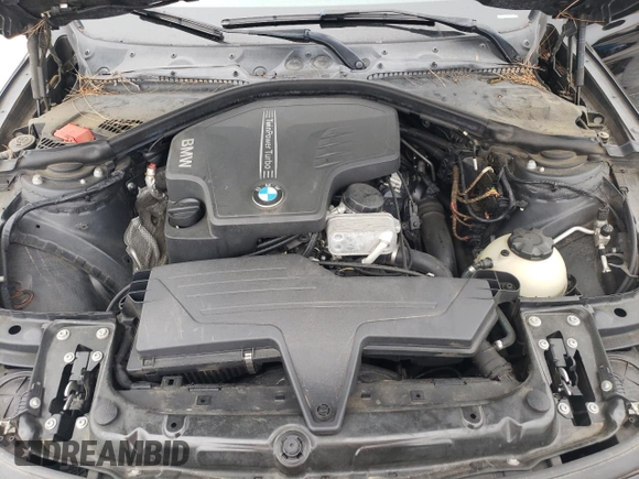2013 BMW 3 Series 328i z VIN WBA3C1C55DF438319, wystawiony jako Copart lot #55293335 z przebiegiem 88 100 mil mil oraz Szkoda całkowita • Salvage title. Historia ofert i sprzedaży dostępna na DreamBid. Obrazek 11.