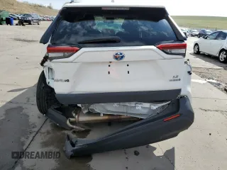 2021 Toyota RAV4 Hybrid LE z VIN 4T3MWRFV2MU048172, wystawiony jako Copart lot #54736375 z przebiegiem 33 006 mil mil oraz Szkoda całkowita • Salvage title. Historia ofert i sprzedaży dostępna na DreamBid. Obrazek 6.
