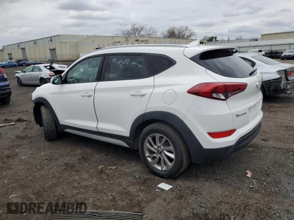 2018 Hyundai Tucson SEL z VIN KM8J3CA43JU744714, wystawiony jako Copart lot #53004585 z przebiegiem 81 303 mil mil oraz Szkody całkowita. Historia ofert i sprzedaży dostępna na DreamBid. Obrazek 2.