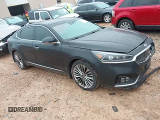 2018 Kia Cadenza Premium with VIN KNALC4J17J5099307, listed as a IAAI auction lot 41925008 with 118,474 mi miles. Bid and sale history available at carsss.com. Image 1.