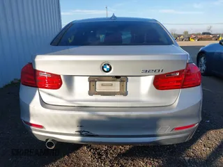 2013 BMW 3 Series 320i with VIN WBA3B1C53DK128079, listed as a IAAI auction lot 41316846 with 138,559 mi miles. Bid and sale history available at carsss.com. Image 16.