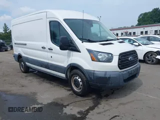 2017 Ford Transit z VIN 1FTYR2CMXHKA34899, wystawiony jako IAAI lot #42491881 z przebiegiem 36 078 mil mil oraz . Historia ofert i sprzedaży dostępna na DreamBid. Obrazek 1.