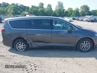 2020 Chrysler Pacifica Touring with VIN 2C4RC1FG6LR120775, listed as a IAAI auction lot 42562876 with 119,853 mi miles and . Bid and sale history available at DreamBid. Image 12.