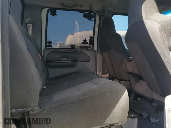 2002 Ford F-250 XL with VIN 1FTNW20F12EA44390, listed as a Copart auction lot 83888084 with 285,250 mi miles and Salvage Title. Bid and sale history available at DreamBid. Image 10.