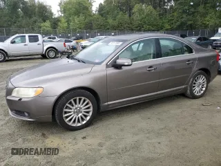 2008 Volvo S80 3.2L with VIN YV1AS982281056773, listed as a Copart auction lot 74117384 with 176,244 mi miles and Clean Title. Bid and sale history available at carsss.com. Image 1.