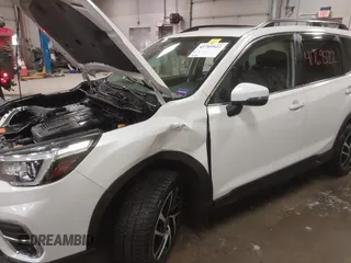 2019 Subaru Forester Limited with VIN JF2SKAUC3KH526772, listed as a IAAI auction lot 41769522 with 35,688 mi miles. Bid and sale history available at carsss.com. Image 17.