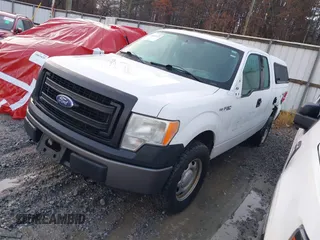 2013 Ford F-150 XL with VIN 1FTFX1EF9DFB87766, listed as a IAAI auction lot 40963973 with 195,796 mi miles. Bid and sale history available at carsss.com. Image 2.