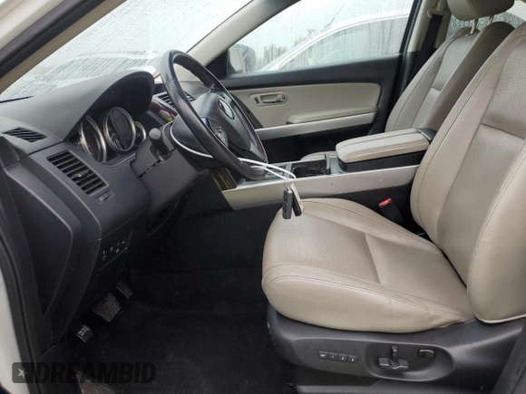 2013 Mazda CX-9 Grand Touring z VIN JM3TB3DV3D0412229, wystawiony jako Copart lot #57334325 z przebiegiem 146 976 mil mil oraz Czysty tytuł • Clean title. Historia ofert i sprzedaży dostępna na DreamBid. Obrazek 7.