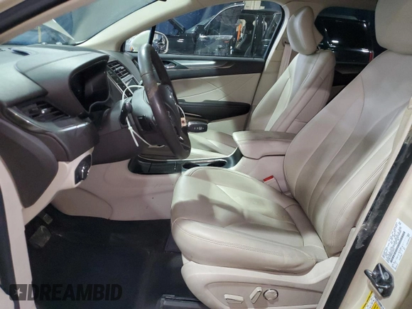 2018 Lincoln MKC Premiere with VIN 5LMCJ1D99JUL20638, listed as a Copart auction lot 45982755 with 45,024 mi miles and Clean title. Bid and sale history available at DreamBid. Image 7.