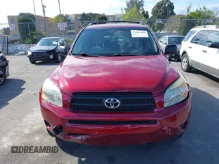 2008 Toyota RAV4 with VIN JTMZD33V686061866, listed as a IAAI auction lot 41611669 with 120,955 mi miles. Bid and sale history available at carsss.com. Image 12.