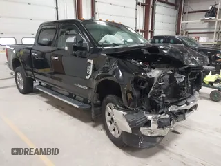 2019 Ford F-250 XL with VIN 1FT7W2BT9KEG37734, listed as a IAAI auction lot 42042880 with 119,771 mi miles and . Bid and sale history available at DreamBid. Image 1.