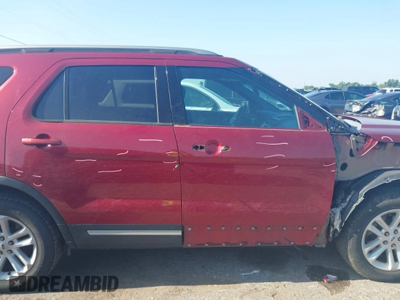 2017 Ford Explorer XLT z VIN 1FM5K7D88HGC65692, wystawiony jako IAAI lot #42359750 z przebiegiem 104 853 mil mil oraz . Historia ofert i sprzedaży dostępna na DreamBid. Obrazek 14.