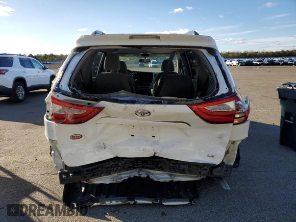2016 Toyota Sienna LE AAS with VIN 5TDKK3DC4GS740957, listed as a Copart auction lot 83841424 with 94,903 mi miles and Non Repairable. Bid and sale history available at carsss.com. Image 6.