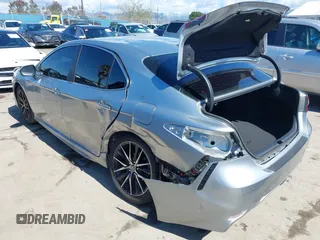 2023 Toyota Camry SE z VIN 4T1T11AK0PU833313, wystawiony jako IAAI lot #41743288 z przebiegiem 25 195 mil mil oraz . Historia ofert i sprzedaży dostępna na DreamBid. Obrazek 3.