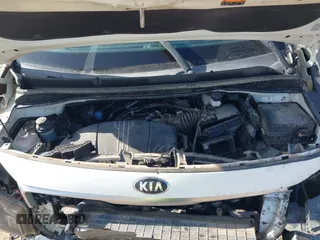 2016 Kia Sedona LX with VIN KNDMB5C18G6142343, listed as a IAAI auction lot 41889625 with 95,001 mi miles. Bid and sale history available at carsss.com. Image 10.