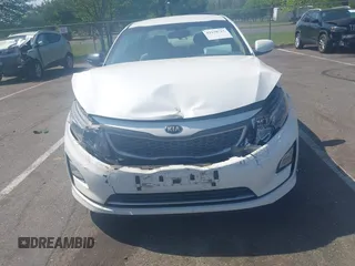 2014 Kia Optima LX z VIN KNAGM4AD8E5076052, wystawiony jako IAAI lot #42170715 z przebiegiem 111 448 mil mil oraz . Historia ofert i sprzedaży dostępna na DreamBid. Obrazek 6.