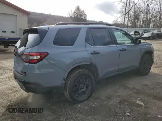 2024 Honda Pilot TrailSport with VIN 5FNYG1H69RB046728, listed as a Copart auction lot 85049344 with 8,573 mi miles and Salvage Title. Bid and sale history available at carsss.com. Image 3.