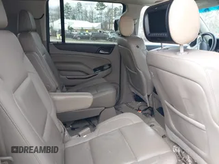 2015 GMC Yukon XL SLT with VIN 1GKS1HKC7FR126375, listed as a IAAI auction lot 41689017 with 218,622 mi miles. Bid and sale history available at carsss.com. Image 8.