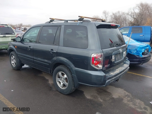 2006 Honda Pilot EX-L with VIN 2HKYF18526H563831, listed as a IAAI auction lot 41255427 with 237,074 mi miles. Bid and sale history available at carsss.com. Image 3.