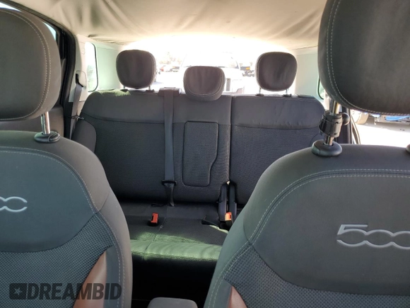 2014 FIAT 500L Trekking with VIN ZFBCFADH2EZ009533, listed as a Copart auction lot 43323265 with 126,887 mi miles and Salvage Title. Bid and sale history available at DreamBid. Image 10.