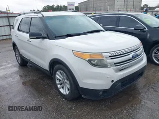 2011 Ford Explorer XLT with VIN 1FMHK7D8XBGA35754, listed as a IAAI auction lot 41563496 with 162,605 mi miles and . Bid and sale history available at carsss.com. Image 1.