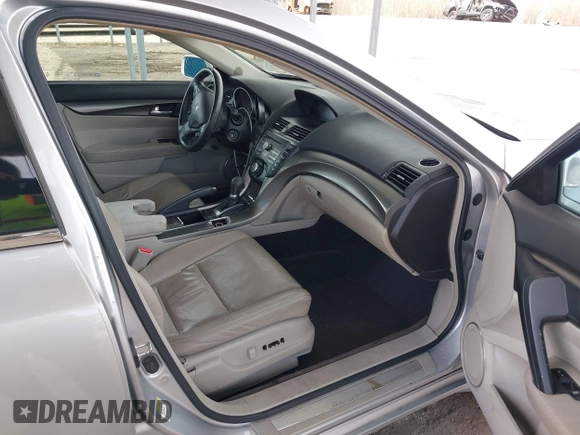 2012 Acura TL Auto z VIN 19UUA8F29CA037134, wystawiony jako IAAI lot #42056730 z przebiegiem 210 645 mil mil oraz . Historia ofert i sprzedaży dostępna na DreamBid. Obrazek 5.