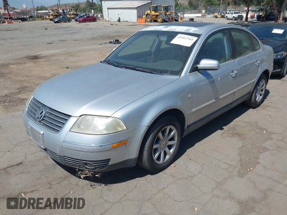 2004 Volkswagen Passat GLS z VIN WVWPD63B64P042673, wystawiony jako IAAI lot #42467361 z przebiegiem 259 067 mil mil oraz . Historia ofert i sprzedaży dostępna na DreamBid. Obrazek 2.