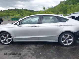 2016 Ford Fusion SE with VIN 3FA6P0T92GR307623, listed as a IAAI auction lot 42201937 with 195,789 mi miles and . Bid and sale history available at DreamBid. Image 15.