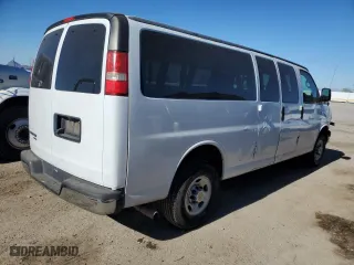 2013 Chevrolet Express Passenger 1LT with VIN 1GAZG1FA0D1152121, listed as a Copart auction lot 88214305 with 61,070 mi miles and Salvage Title. Bid and sale history available at carsss.com. Image 3.
