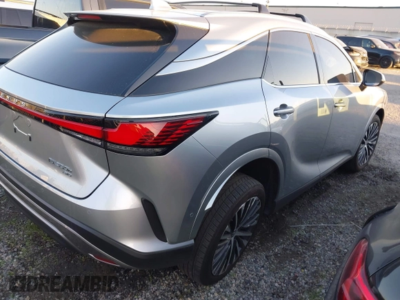 2024 Lexus RX 350h z VIN 2T2BBMCAXRC036064, wystawiony jako IAAI lot #41344207 z przebiegiem 9389 mil mil oraz . Historia ofert i sprzedaży dostępna na DreamBid. Obrazek 4.