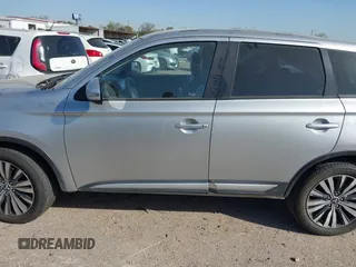 2020 Mitsubishi Outlander SE with VIN JA4AD3A3XLZ044133, listed as a IAAI auction lot 41850922 with 72,404 mi miles and . Bid and sale history available at DreamBid. Image 14.