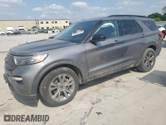 2022 Ford Explorer XLT with VIN 1FMSK7DH8NGB34292, listed as a Copart auction lot 53643735 with 55,726 mi miles and Salvage Title. Bid and sale history available at carsss.com. Image 1.