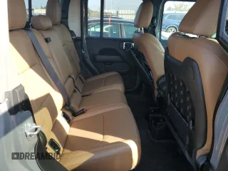 2023 Jeep Gladiator Rubicon with VIN 1C6JJTBG8PL550219, listed as a Copart auction lot 54627685 with 9,671 mi miles and Salvage title. Bid and sale history available at DreamBid. Image 10.