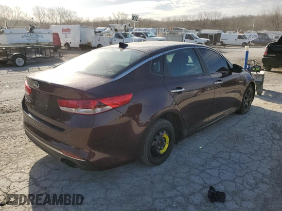 2018 Kia Optima S z VIN 5XXGT4L31JG198252, wystawiony jako Copart lot #49703955 z przebiegiem 136 254 mil mil oraz Szkoda całkowita • Salvage title. Historia ofert i sprzedaży dostępna na DreamBid. Obrazek 3.