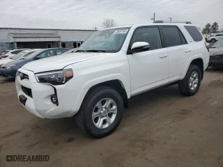 2024 Toyota 4Runner SR5 Premium with VIN JTENU5JR7R6288805, listed as a Copart auction lot 46687345 with 9,407 mi miles and Salvage Title. Bid and sale history available at carsss.com. Image 1.