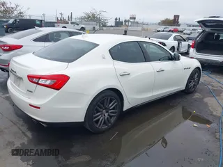 2015 Maserati Ghibli z VIN ZAM57XSA3F1154376, wystawiony jako IAAI lot #42373053 z przebiegiem 81 523 mil mil oraz . Historia ofert i sprzedaży dostępna na DreamBid. Obrazek 4.