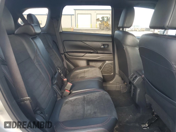 2020 Mitsubishi Outlander SE z VIN JA4AD3A30LZ040995, wystawiony jako Copart lot #53174605 z przebiegiem 139 046 mil mil oraz Szkoda całkowita • Salvage title. Historia ofert i sprzedaży dostępna na DreamBid. Obrazek 11.