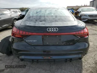 2023 Audi e-tron GT Premium Plus z VIN WAUFJBFWXP7003131, wystawiony jako Copart lot #38763864 z przebiegiem 16 636 mil mil oraz . Historia ofert i sprzedaży dostępna na DreamBid. Obrazek 6.