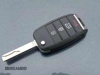 2020 Kia Optima SE z VIN 5XXGT4L35LG423369, wystawiony jako IAAI lot #41724608 z przebiegiem 91 464 mil mil oraz . Historia ofert i sprzedaży dostępna na DreamBid. Obrazek 11.