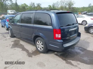 2008 Chrysler Town & Country Touring with VIN 2A8HR54P18R612733, listed as a IAAI auction lot 42113549 with 28,437 mi miles and . Bid and sale history available at carsss.com. Image 3.