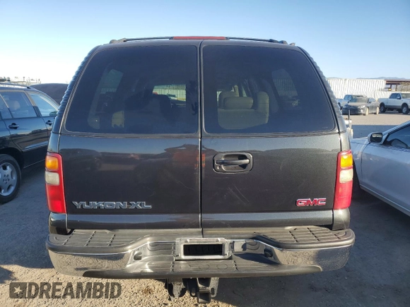 2003 GMC Yukon XL SLT with VIN 3GKGK26G73G301216, listed as a Copart auction lot 45231825 with 124,739 mi miles and Salvage Title. Bid and sale history available at carsss.com. Image 6.