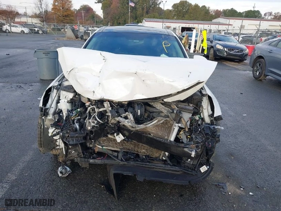 2018 Kia Optima LX with VIN 5XXGT4L31JG240869, listed as a IAAI auction lot 40944009 with NaN miles. Bid and sale history available at carsss.com. Image 12.