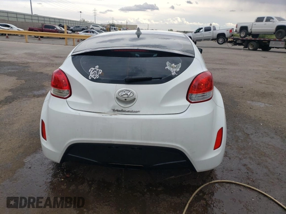 2016 Hyundai Veloster z VIN KMHTC6AD5GU266122, wystawiony jako Copart lot #55153085 z przebiegiem 100 068 mil mil oraz Czysty tytuł • Clean title. Historia ofert i sprzedaży dostępna na DreamBid. Obrazek 6.