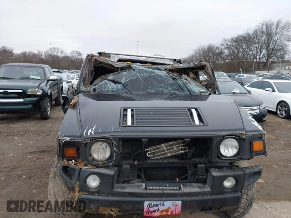 2007 Hummer H2 SUV z VIN 5GRGN23UX7H111093, wystawiony jako IAAI lot #41262675 z przebiegiem Nie podano mil oraz . Historia ofert i sprzedaży dostępna na DreamBid. Obrazek 6.