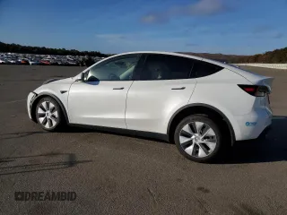 2024 Tesla Model Y Long Range with VIN 7SAYGDEE1RF036260, listed as a Copart auction lot 78805764 with 7,850 mi miles and Non repairable. Bid and sale history available at DreamBid. Image 2.