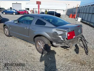 2009 Ford Mustang with VIN 1ZVHT80N495114004, listed as a IAAI auction lot 42518913 with 184,030 mi miles and . Bid and sale history available at DreamBid. Image 3.