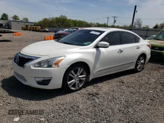 2015 Nissan Altima S z VIN 1N4BL3AP1FC124353, wystawiony jako Copart lot #54753535 z przebiegiem 126 365 mil mil oraz Szkoda całkowita • Salvage title. Historia ofert i sprzedaży dostępna na DreamBid. Obrazek 1.
